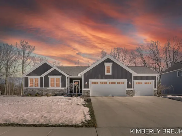 11786 Sessions Dr, Grand Rapids, MI 49534