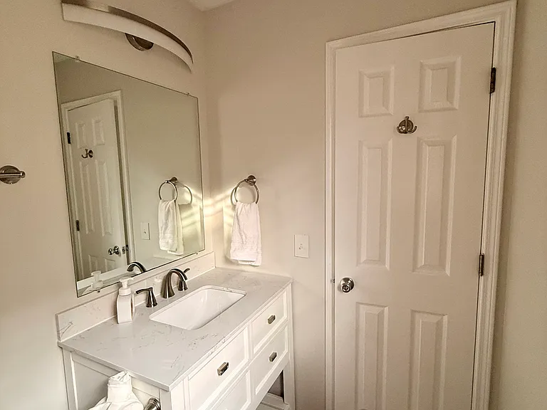 Master bath - closet door
