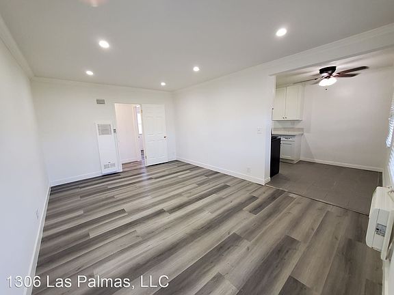 4th image of 1306 N Las Palmas Ave APT 7
