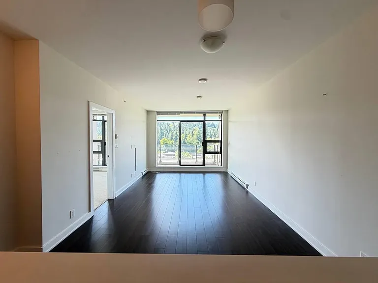 301 Capilano Rd — Photo 6