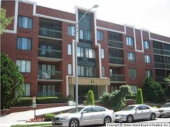 1st image of 41 Wellington Ct APT 1E