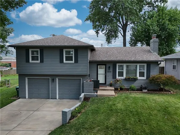 9104 W 69th St, Merriam, KS 66204