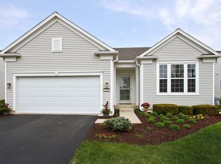 3292 Ravinia Cir, Mundelein, IL 60060