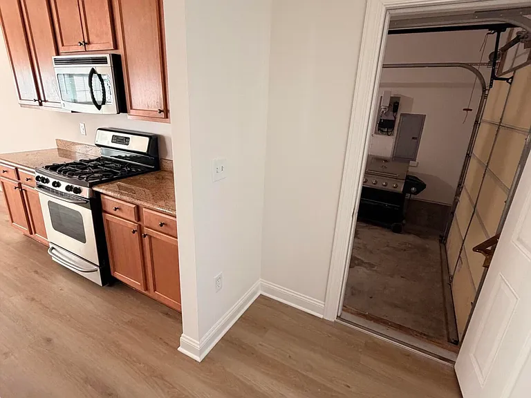 149 Birch Ave — Photo 6