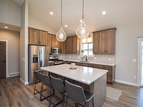 4th image of 5104 E Cattail Dr