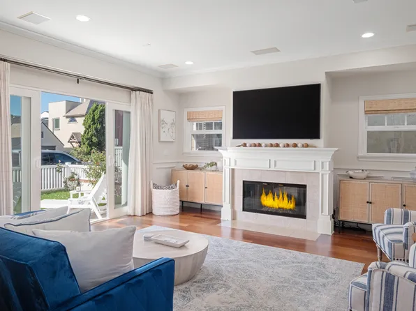 3306 Highland Ave, Hermosa Beach, CA 90254