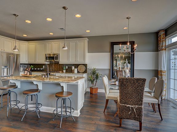 Convenient dining room