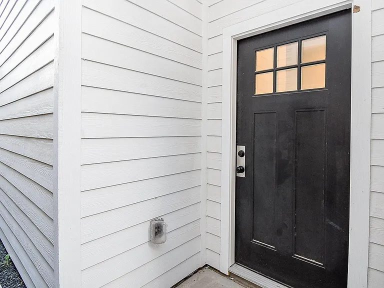 6828 Liverpool St — Photo 3