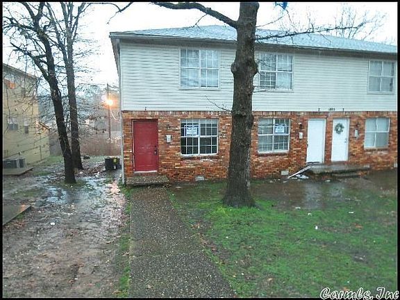 2nd image of 1805 Sanford Dr APT 1
