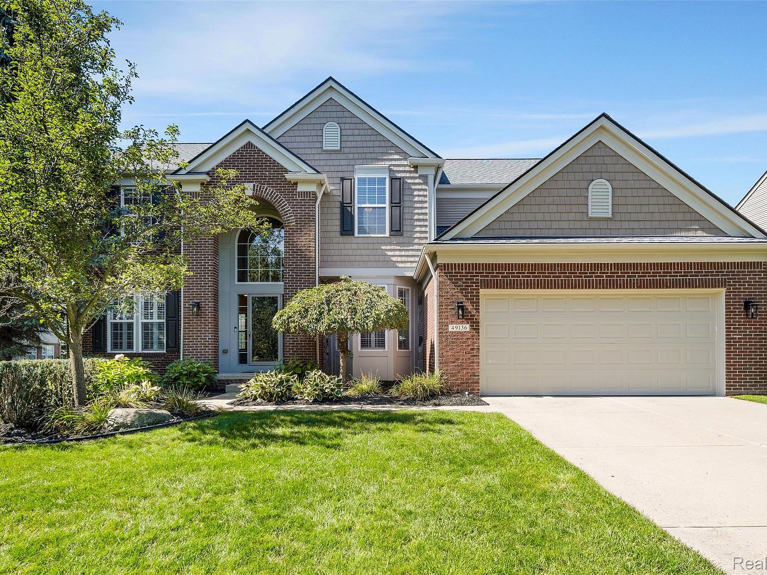 49136 Running Trout Ln, Northville, MI 48168