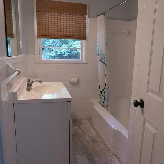 1570 Van Epps St SE — Photo 12
