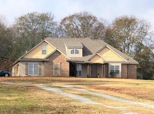 14580 Holtville Rd, Deatsville, AL 36022