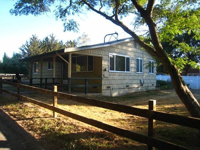 Cute Country Cottage