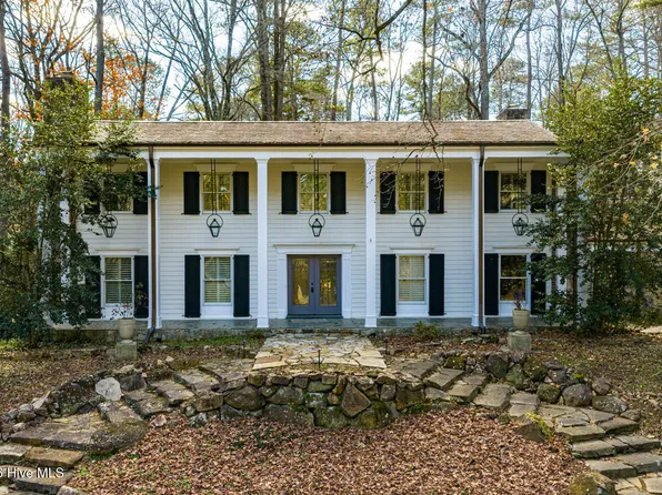 52 Dogwood Acres Drive, Chapel Hill, NC 27516