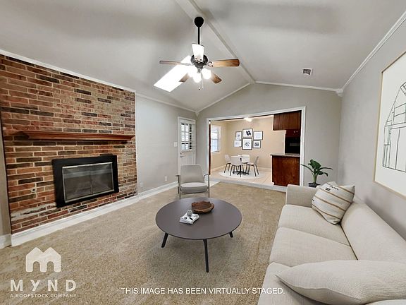5th image of 1922 Briar Meadow Dr