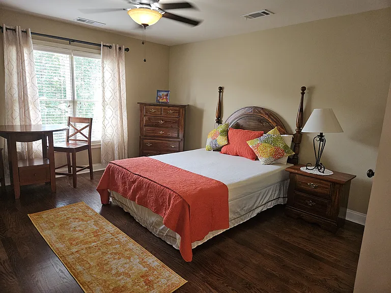 Martha Sue Dr — Photo 1
