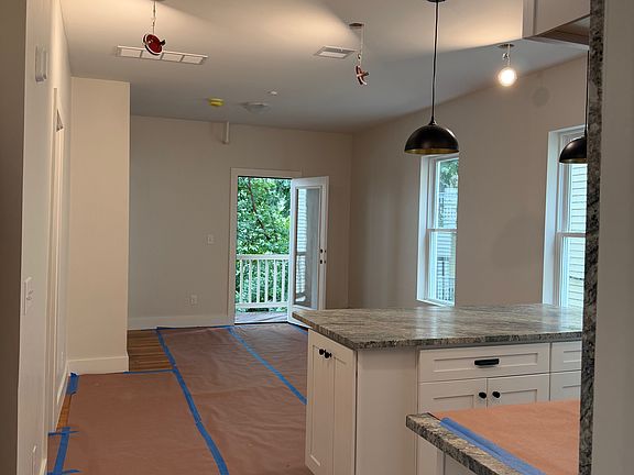 2nd image of 67 Marion St #2