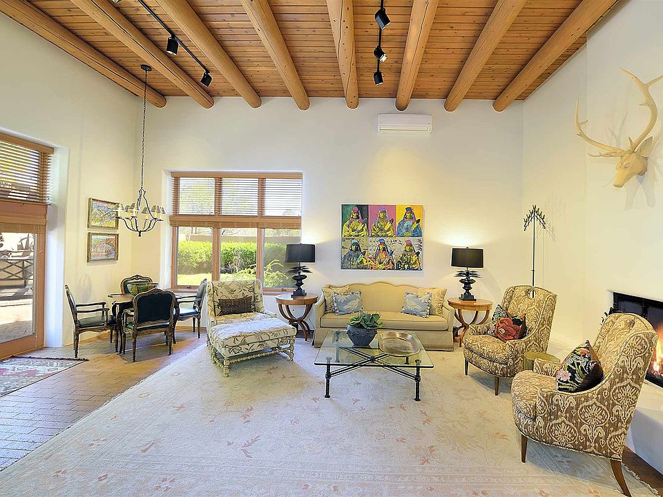 1st image of 739 Calle Del Resplandor