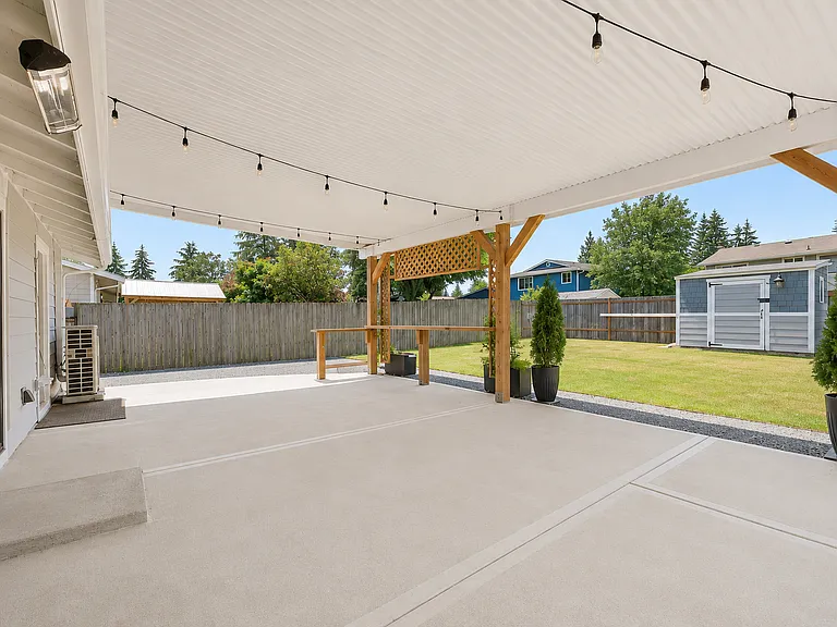 62 Queets St — Photo 21