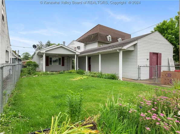 326 16th St, Dunbar, WV 25064