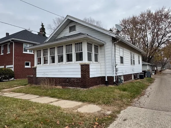 1610 Parmele St, Rockford, IL 61104