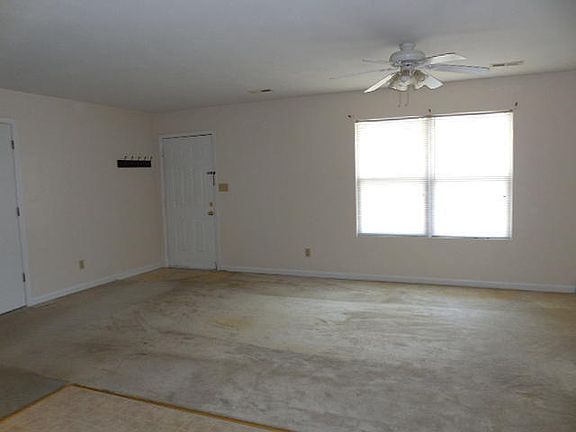 5th image of 801 Kellogg Ave NW
