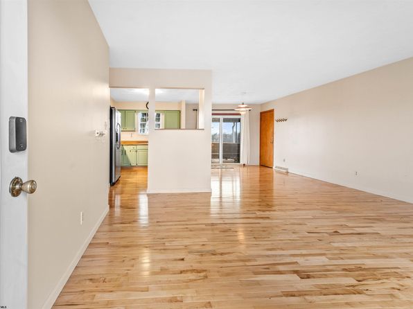 887 Vandalia Rd, Morgantown, WV 26501