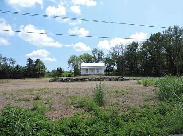 2052 Porterfield Rd, Readyville, TN 37149