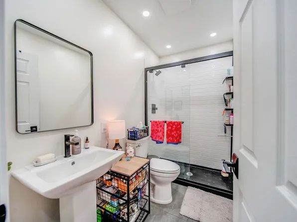 72 E Frambes Ave, Columbus, OH 43201