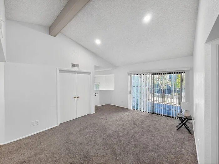 1905 E University Dr #219-E — Photo 22
