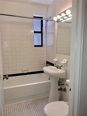 Sold by Ben Bay Realty Co | media 28