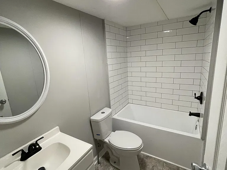 724 Graham Dr — Photo 7