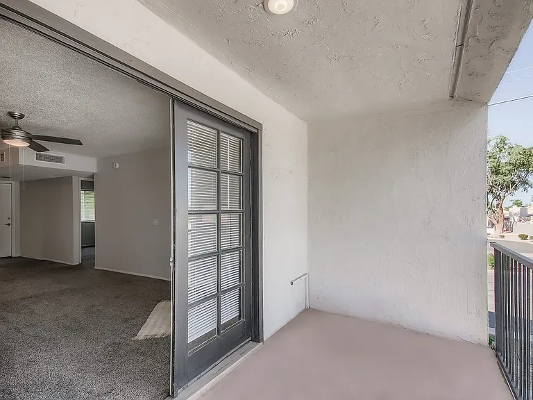 Tempe Vista — Photo 84