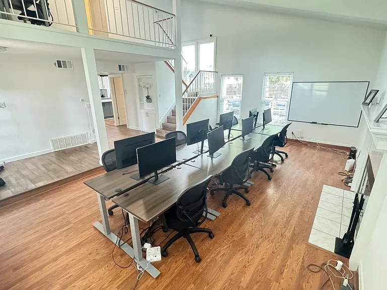 10708 School House Ln — Photo 6