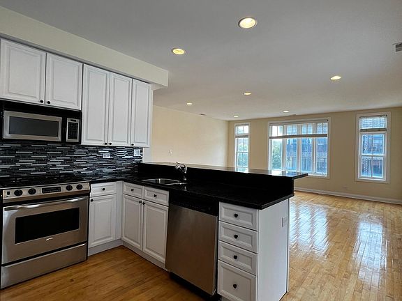 2nd image of 2349 N Elston Ave #3