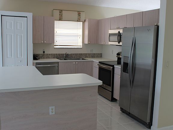 2nd image of 9591 Orchid Grove Trl