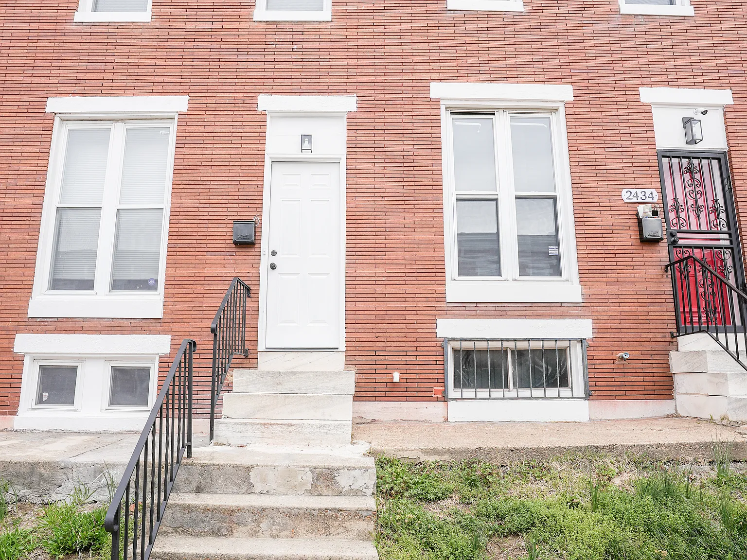 2 bed, 1.5 bath, $2,100 — Photo 1