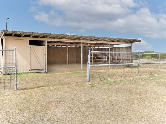barn for horse or ag projects.