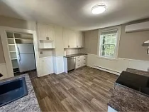 872 Charlotte Street Fredericton — Photo 2