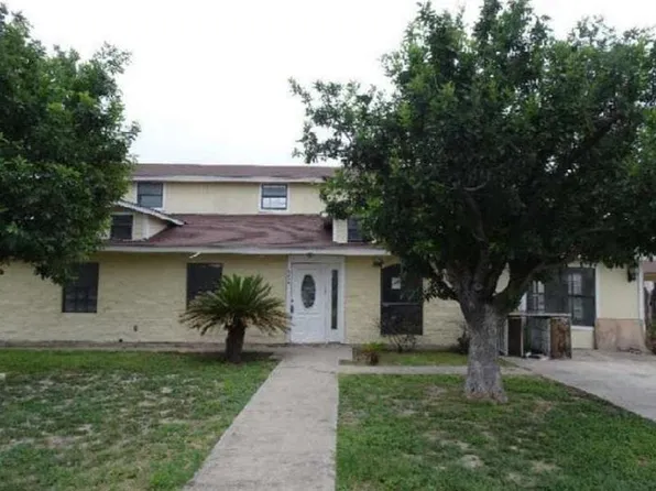106 Gyna Dr, Del Rio, TX 78840