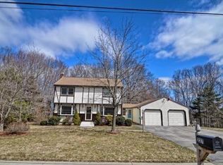 227 Irondequoit Rd, Franklin, MA 02038