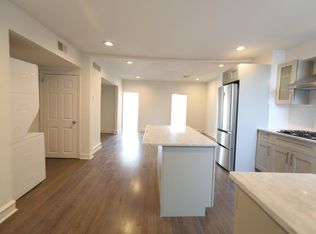 618 S 2nd St #3F, Philadelphia, PA 19147