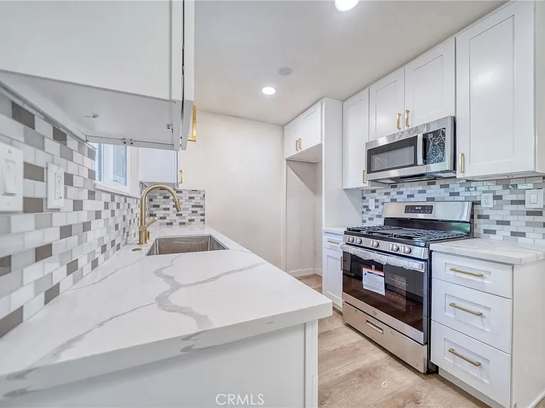 2617 E Morningside St — Photo 3
