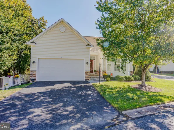1 Cape May Pl, Ocean Pines, MD 21811