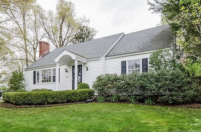 2nd image of 304 Steele Rd