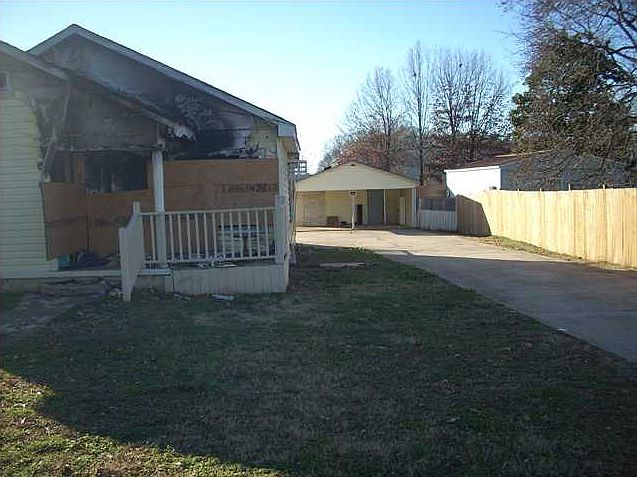1st image of 3418 Brush St