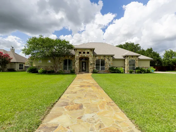 1640 CAMDEN LN, Pleasanton, TX 78064