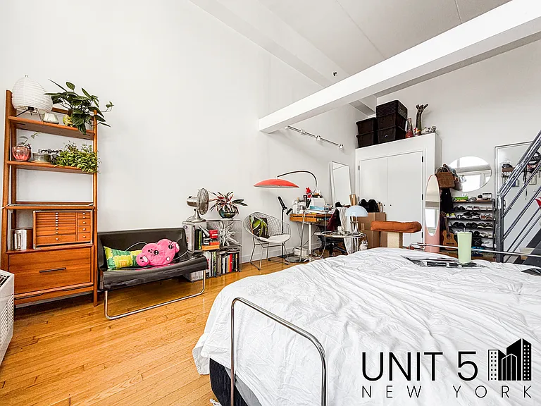 342 Eldert St #401 — Photo 9
