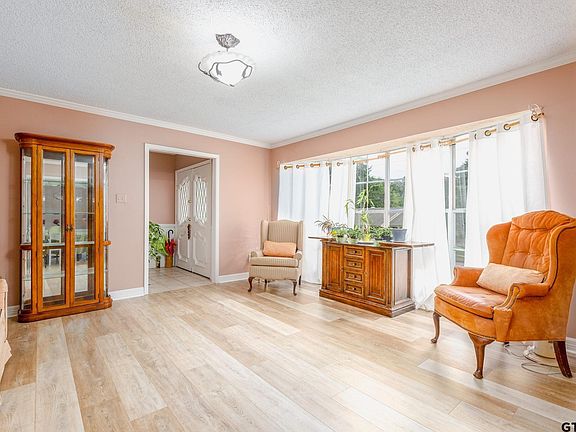 5th image of 1700 Everglades Dr