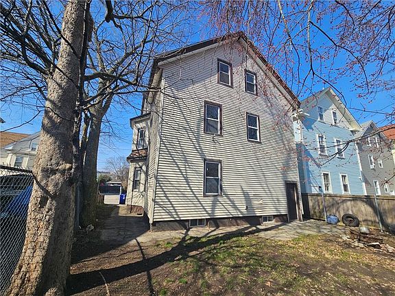 2nd image of 26 Inkerman St